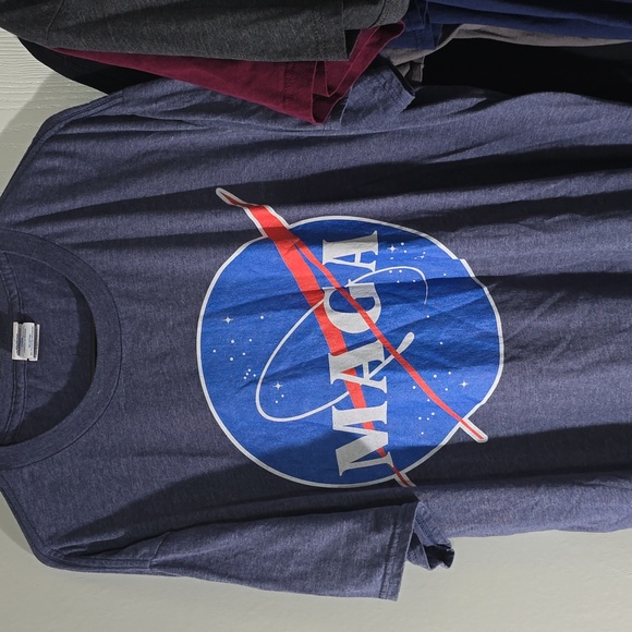 (6) Men's 2X graphic tshirts - Picture 11 of 11